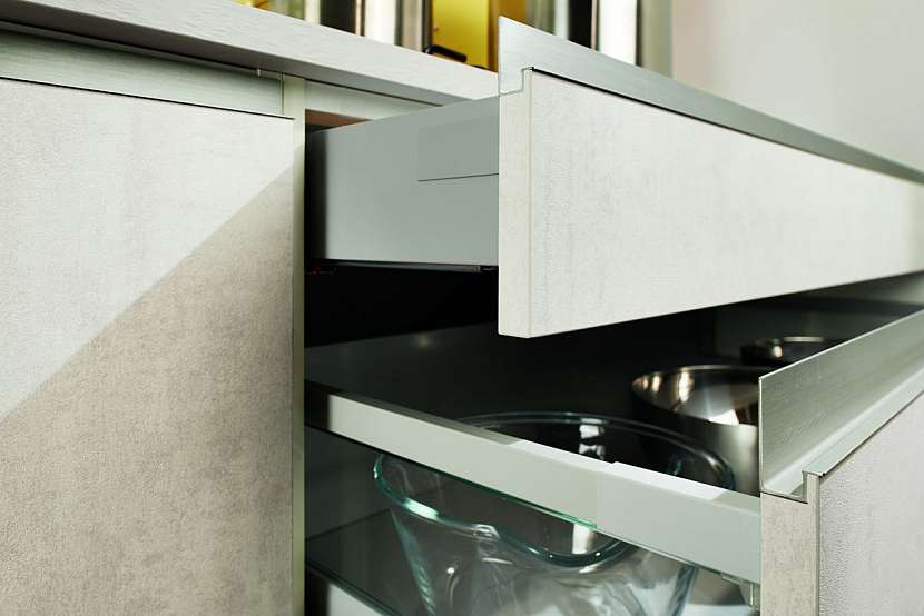 2_LINEA RETTA detail 02