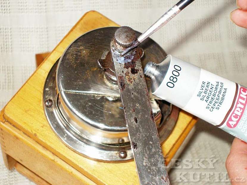 Renovace mlýnku, hmoždíře a závažíček