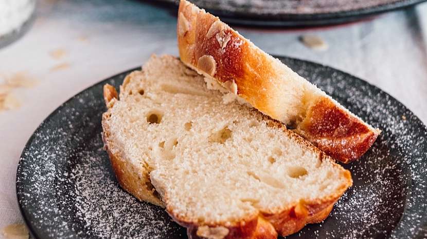 Recept na vánočku z kynutého těsta