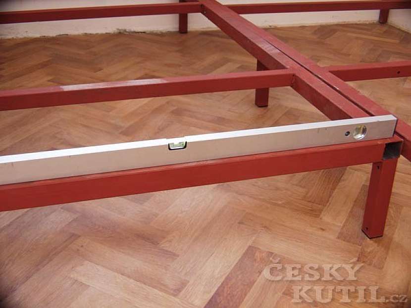 Zvýšené úložné pódium