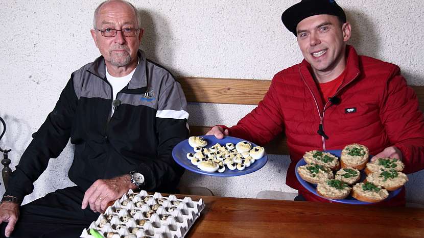 Proč jíst křepelčí vajíčka: chuťově jsou podobná slepičím