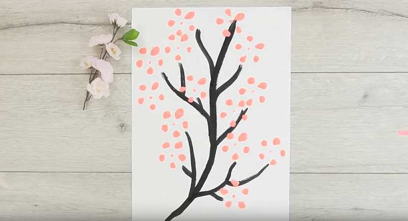 Rozkvetlá sakura