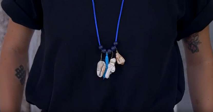 Vzpomínkový amulet pro štěstí: Náhrdelník z kamínků