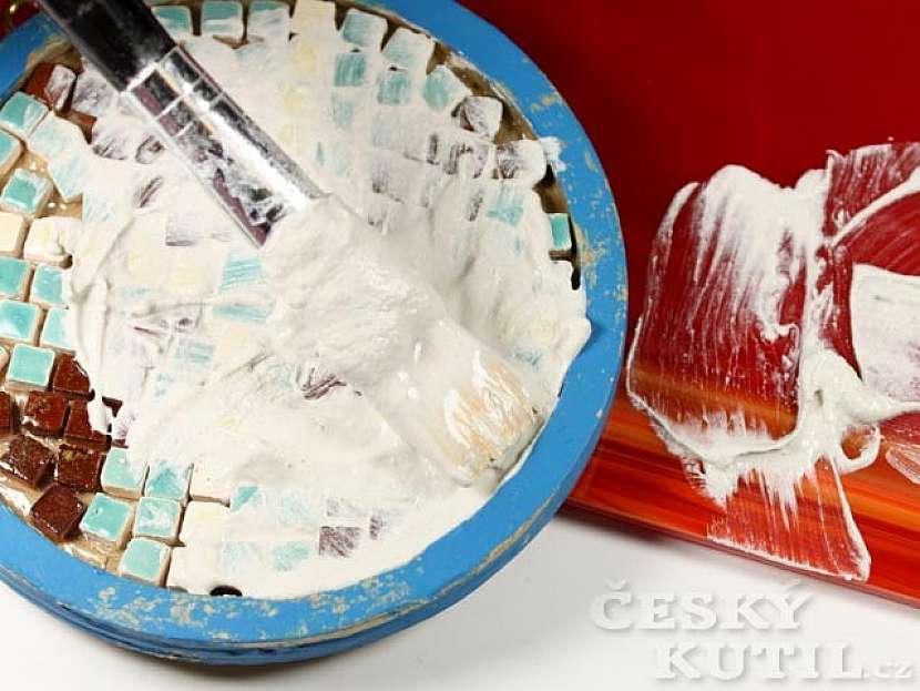 Výroba mandaly s mozaikou