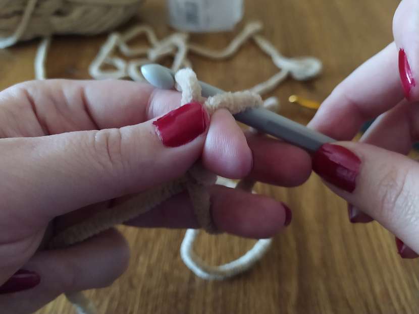 Háčkování stylem magic ring