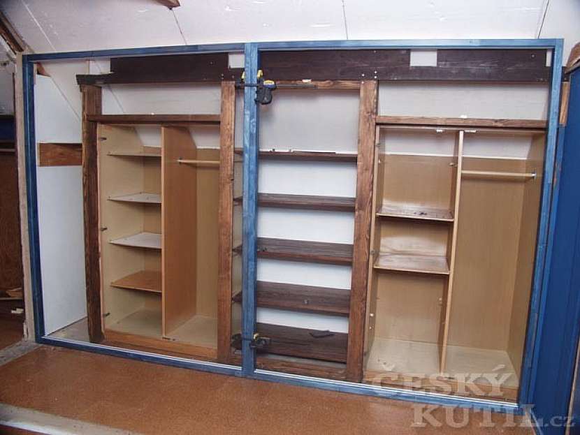 Renovace skříně
