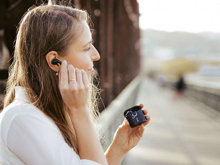 High five: pět výhod O2 Pods. Plácněte si s kvalitními bezdrátovými sluchátky (Zdroj: O2)