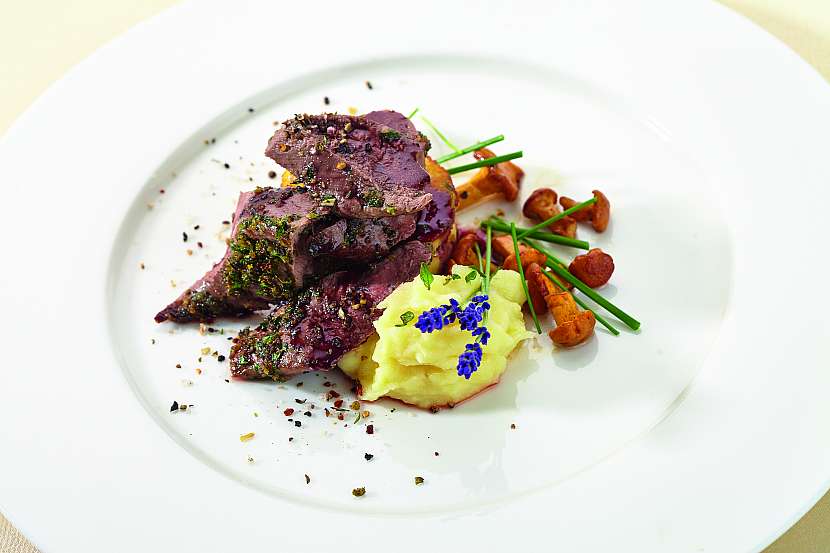 chefs_specialties_recipes_venison_backstrap_landscape_format