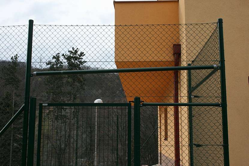 Oplocení vašeho domu a garážová vrata nemusí být drahá