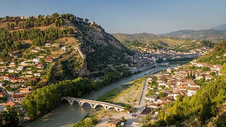 Panorama historického města Berat v Albáni.