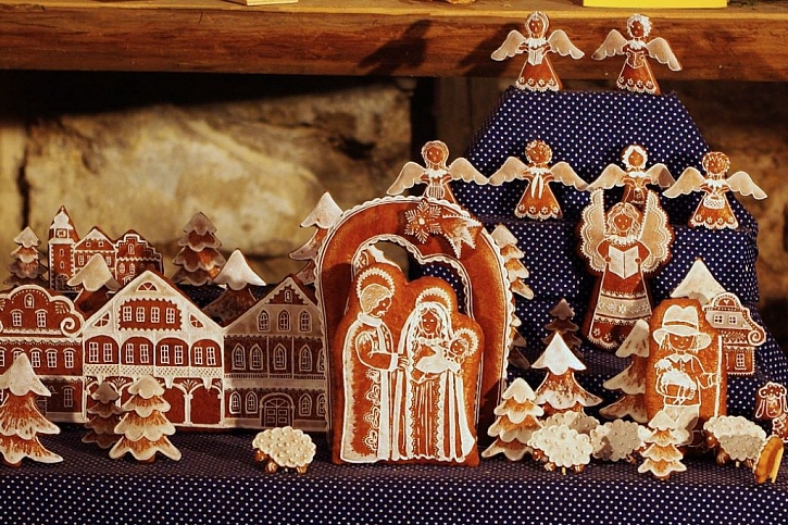 Skleněná vánoční výstava v Betlémské kapli
