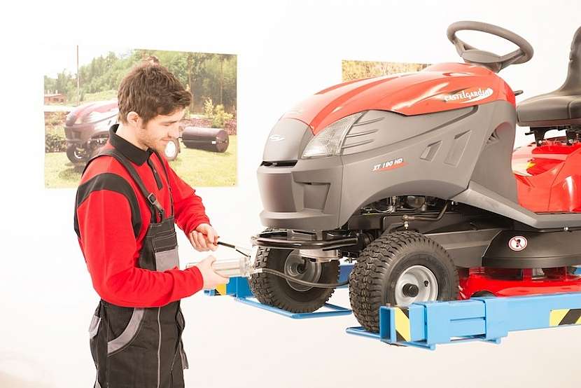 Předsezónní prohlídky prodlouží životnost strojů