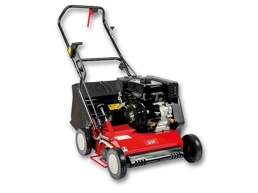 Vertikutace Mountfield - omlazující kúra pro váš trávník