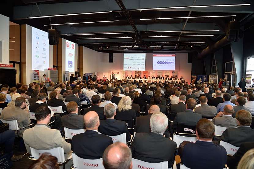 Na TECHNOLOGICKÉM FÓRU 2017 představí veletrh FOR ARCH chytrá města budoucnosti