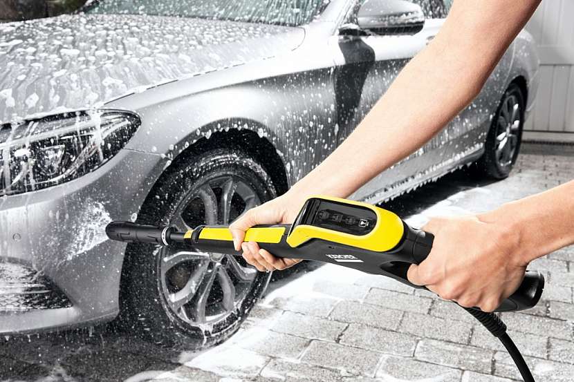 Mýtus č. 6 - Při mytí auta postupujeme shora dolů