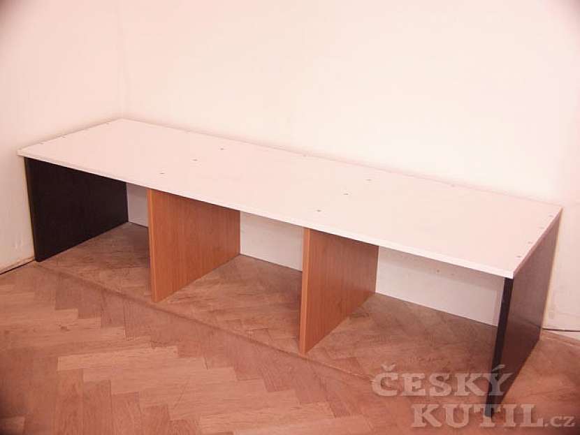 Renovace starší skříně