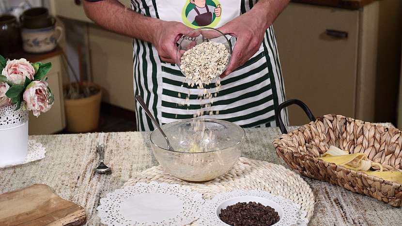 Recept na banánové sušenky s čokoládou: přidejte ovesné vločky
