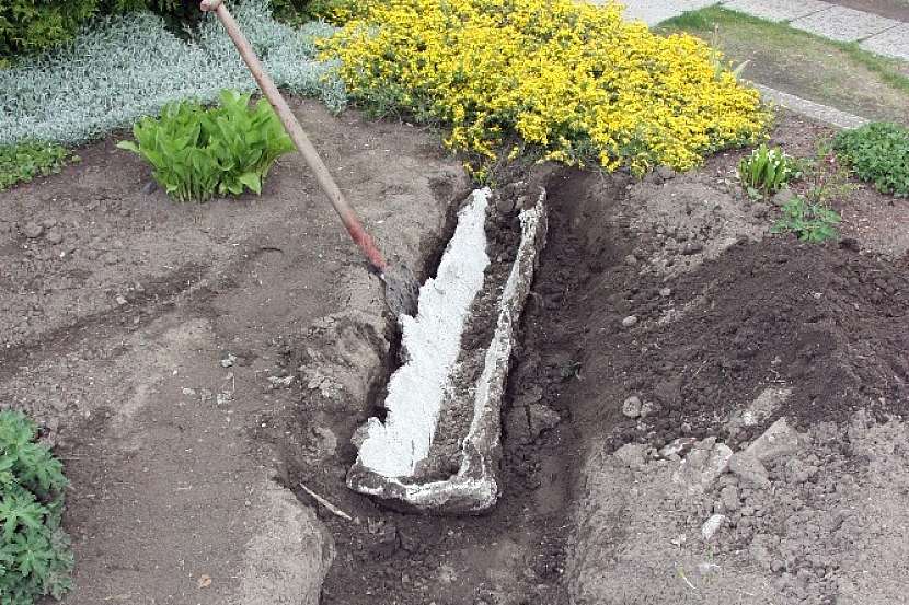 Betonové koryto na květiny: nechte vytvrdit beton