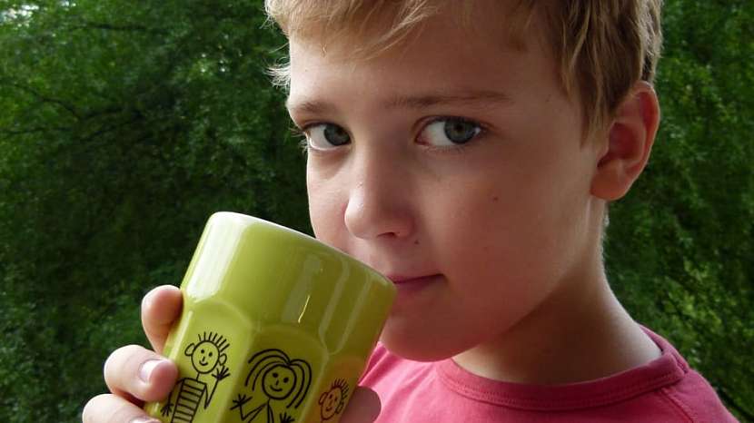 Dětem bude z porcelánu s vlastní kresbou chutnat!