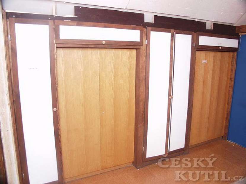 Renovace skříně