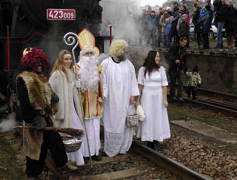 Mikulášská jízda historickým vlakem