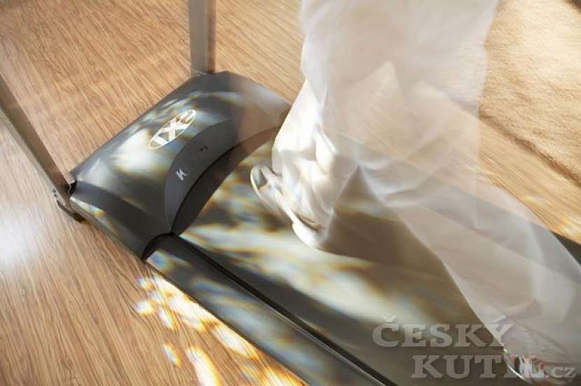 Jak stroje uspořádat