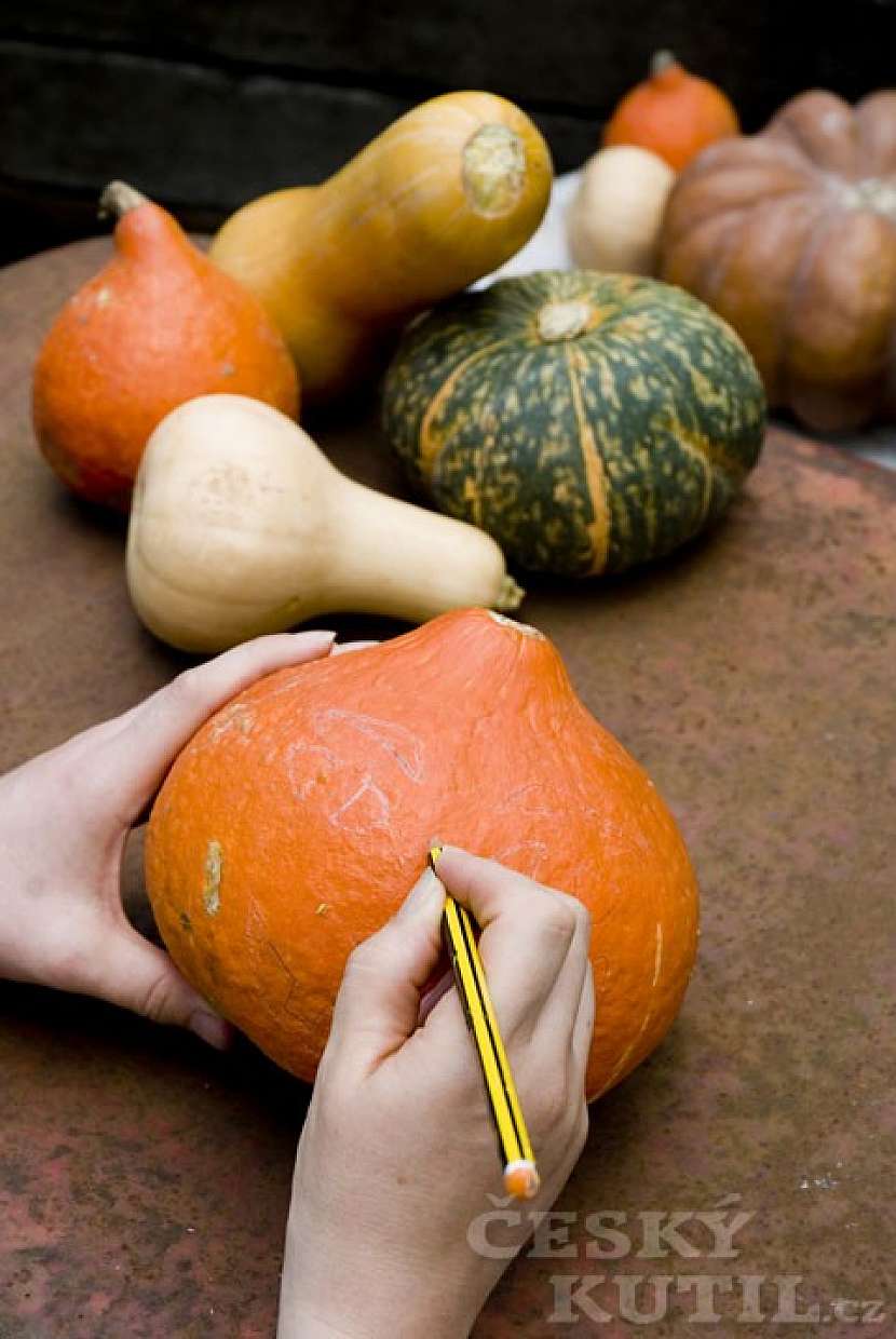 Vysokorychlostní frézou se můžete pustit i do výroby halloweenské dýně