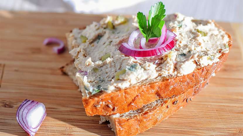 Recept na škvarkovou pomazánku