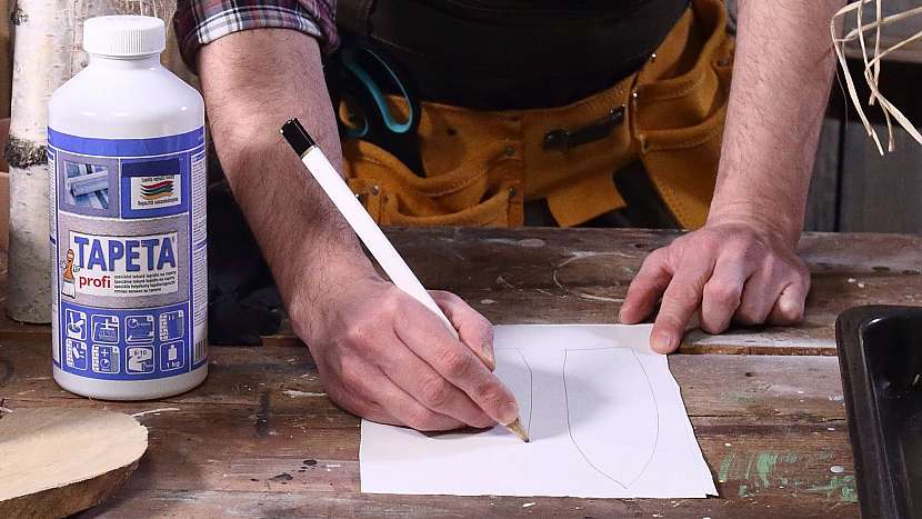 DIY dřevěný zajíc: nakreslíme a vystřihneme zaječí uši