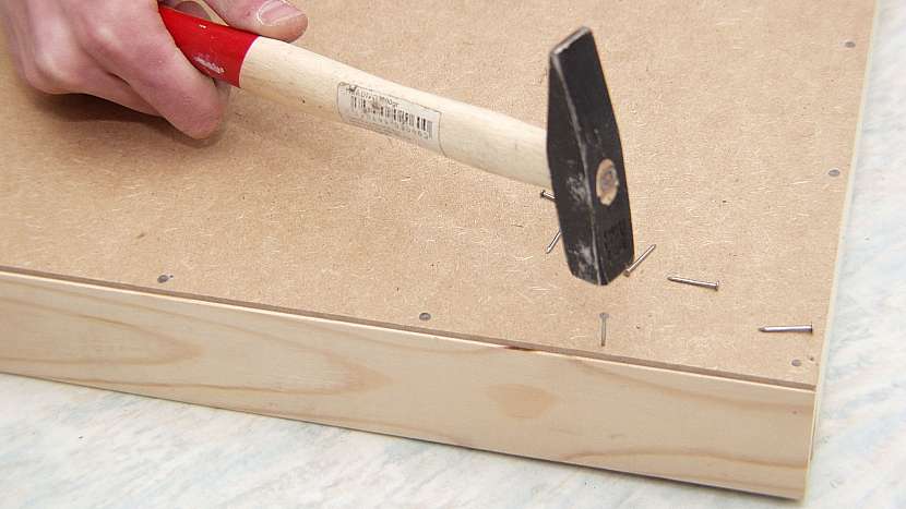 DIY servírovací tác: přiděláme dno