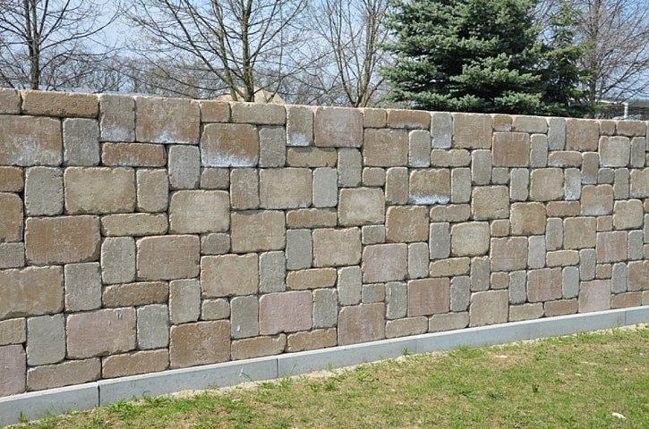 Haklíkové zdivo nebo moderní kámen