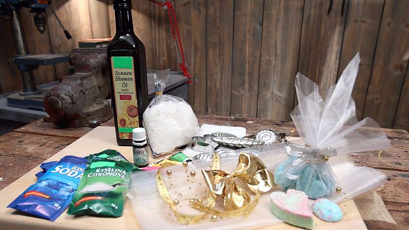 Suroviny na domácí šumivé tablety do koupele