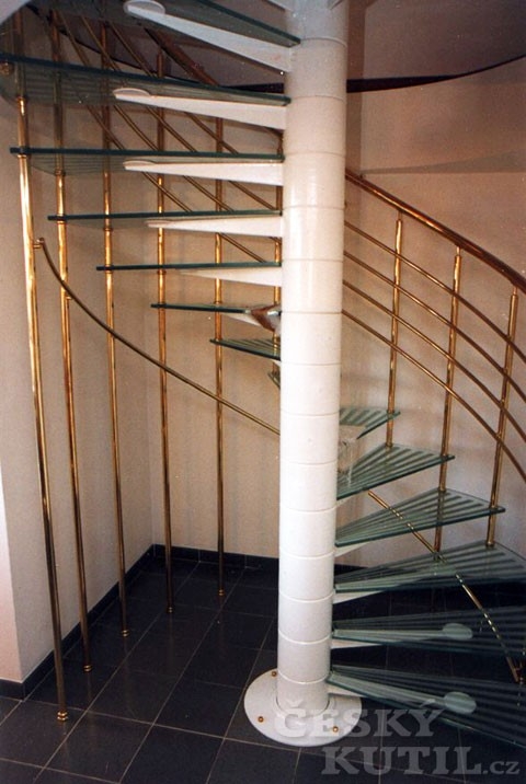Průsvitná schodiště