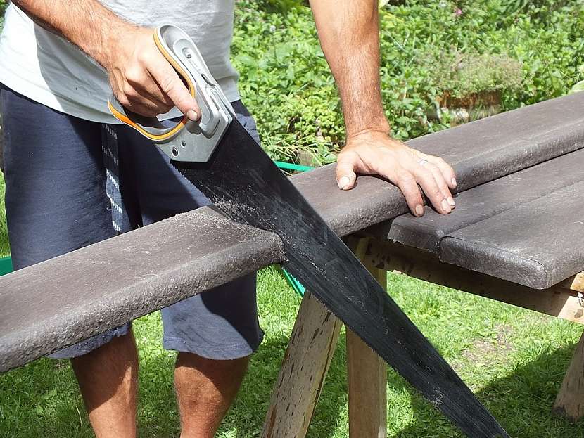 Renovace lavičky snadno a rychle - pomocí prken z Traplastu