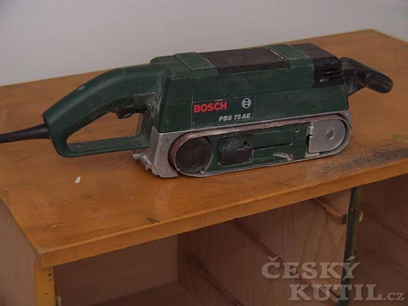 Komoda – renovace fládrováním