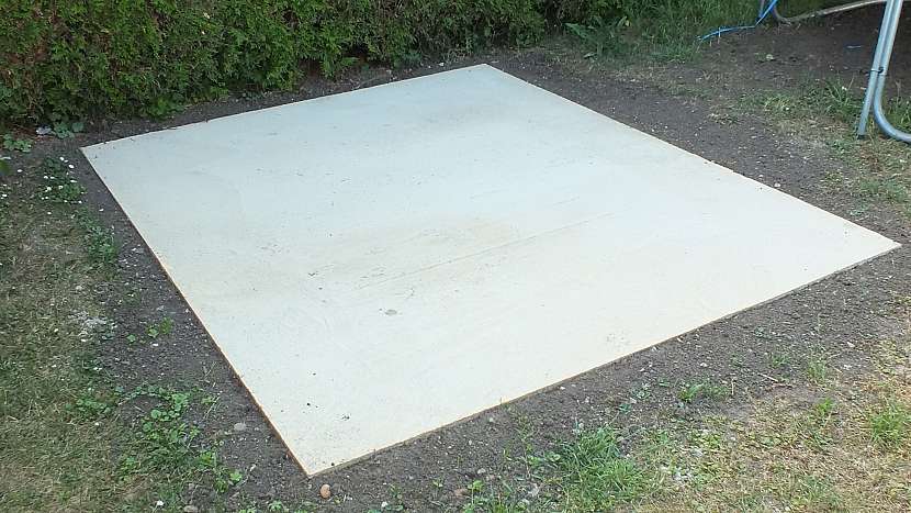 Chytrá síť jako výztuž betonu: po ztvrdnutí betonu ohrádku odstraníme