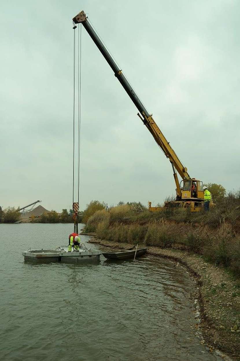 CEMEX umístil další betonové ptačí hnízdiště na Královéhradecku