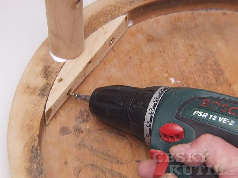 Renovace thonetky