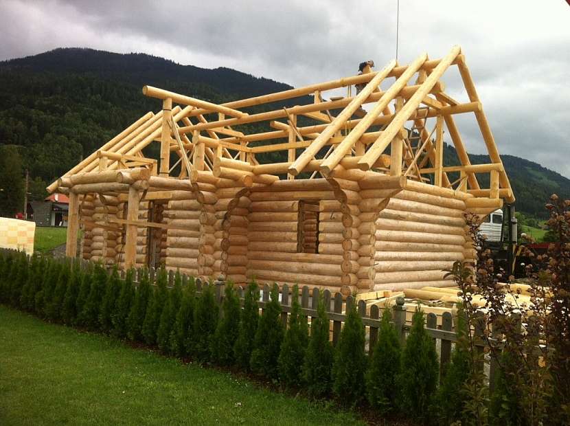 Vícepodlažní skutečnost