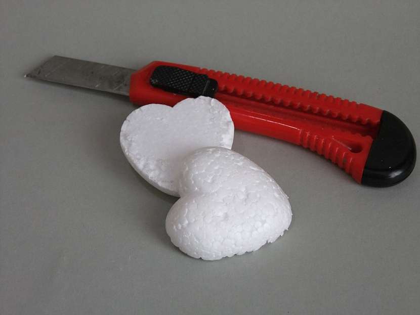 Materiál: