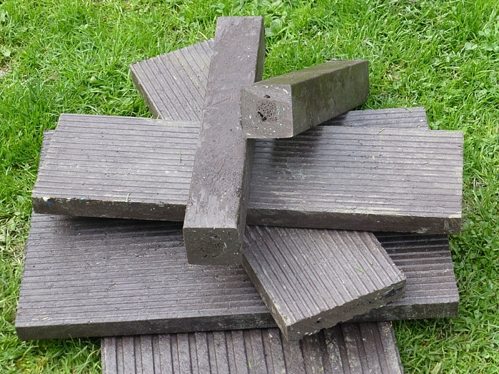 Transform - odolná zahradní lavička z terasových prken