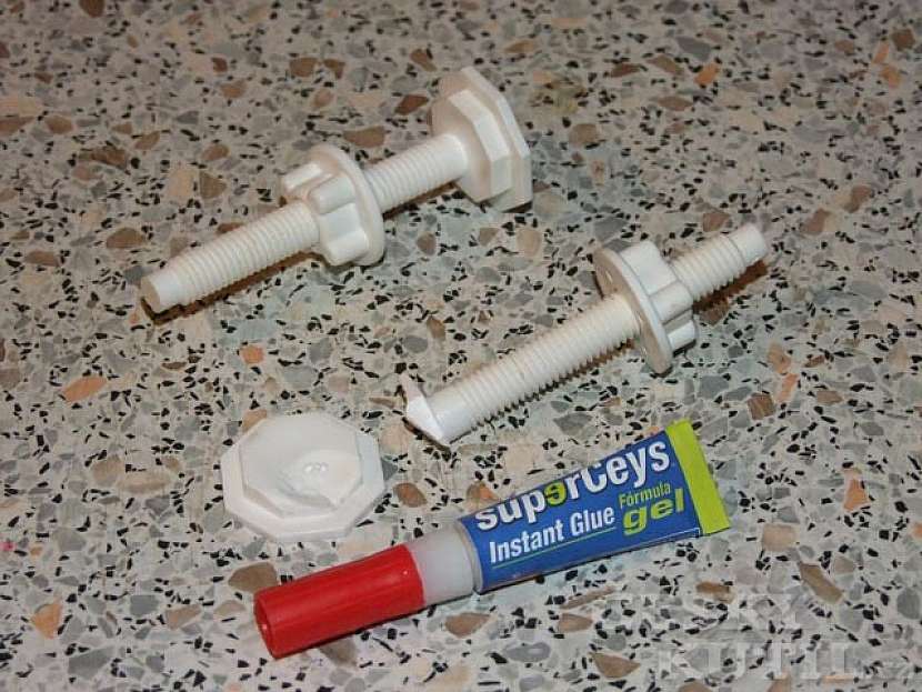 Jak použít lepidlo SuperCeys gel
