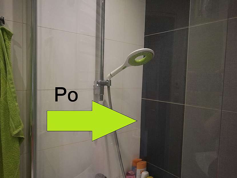 Po citronové lázni je sprchová zástěna jako nová