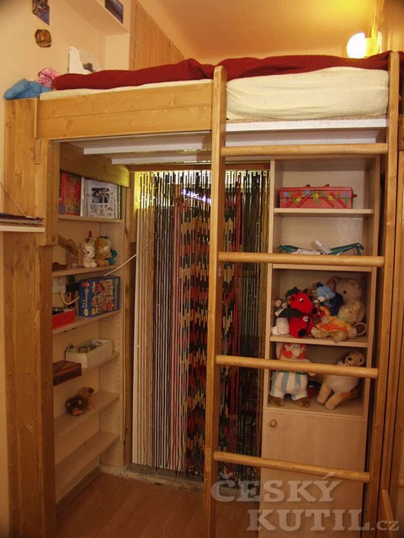 Patro a prostor pod ním