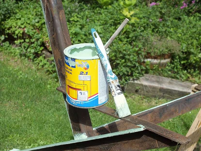 Renovace lavičky snadno a rychle - pomocí prken z Traplastu