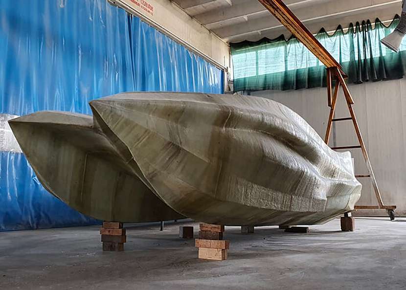 Entire-boat-column-width-700x500-1