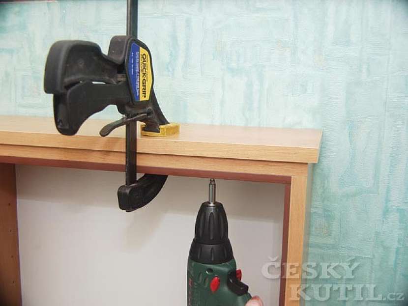 Skříňka na domácí chemii