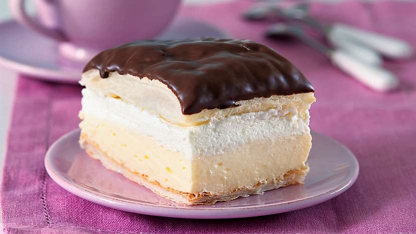 Recept s medem na nadýchané slovenské krémeše