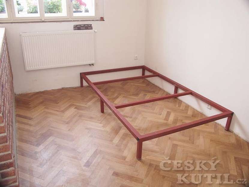 Zvýšené úložné pódium