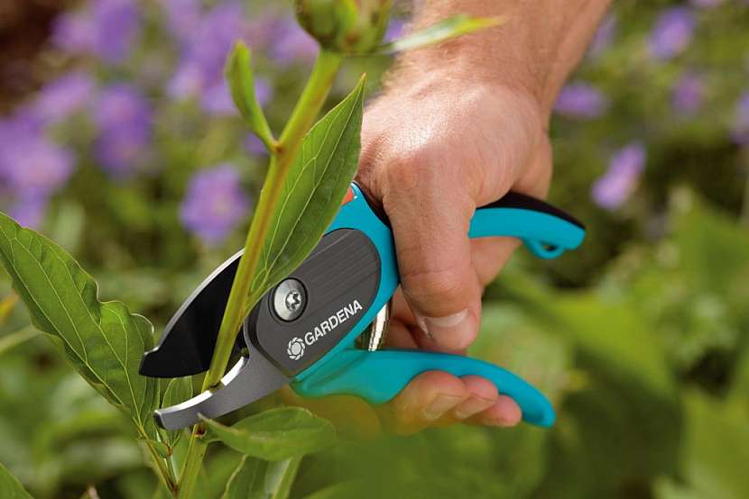 Gardena nůžky na živý plot Comfort 700 T
